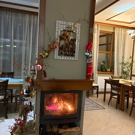 Kralev Dvor בנסקו
