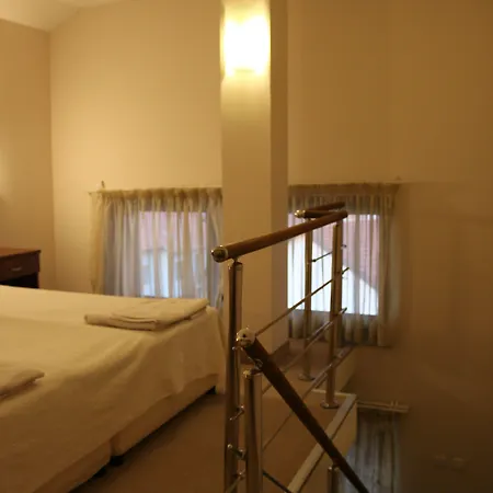 Kralev Dvor Hotel 3*