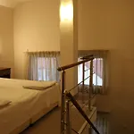 Kralev Dvor ホテル 3*